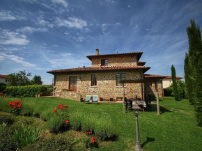 Отель Blissful Cottage in Lucignano with Shared Swimming Pool  Лучиньяно